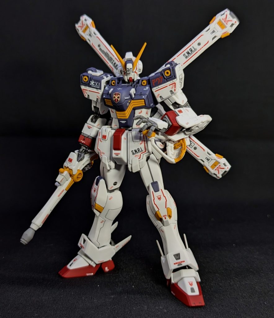 武装が抱負で、その中でも好みのザンバスターとビームザンバーを装備させて撮影してませんが、他にも、ブランドマーカー、ビームシールド、ビートダガー、ABCマントがあります。
