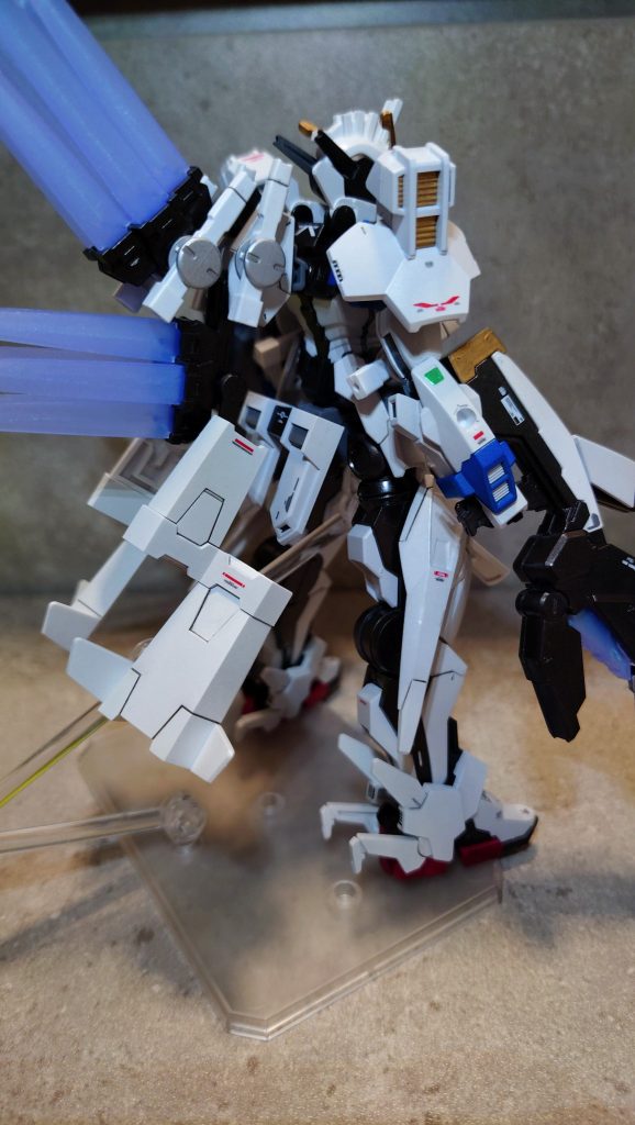 ガンダムジリウス–5枚目/制作者：Mksinsin