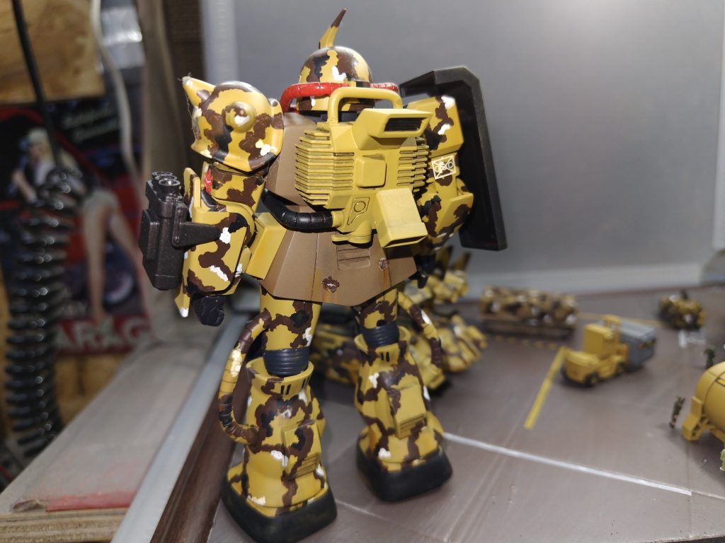背面
