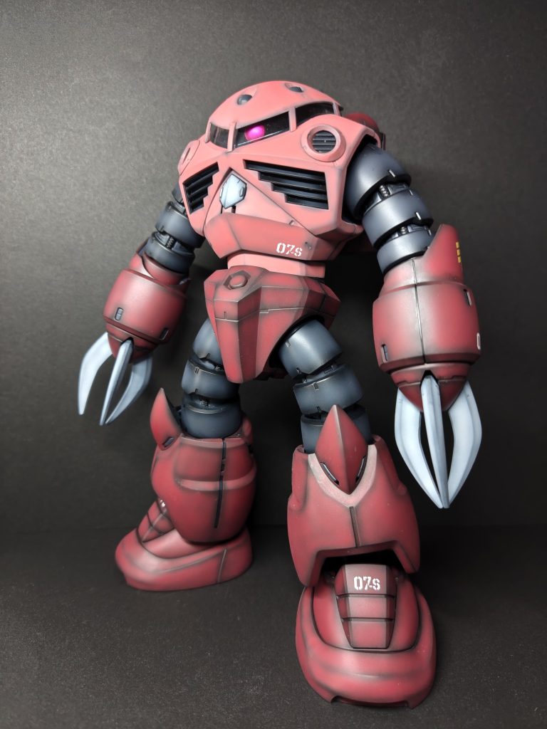 塗装　（下地はサフブラック）ホワイト部･･･MSホワイト(クレオス）ピンク部･･･MS-06Sピンクverアニメカラー（クレオス）レッド部･･･MS-06Sレッドverアニメカラー（クレオス）グレー部･･･ファントムグレー（クレオス）