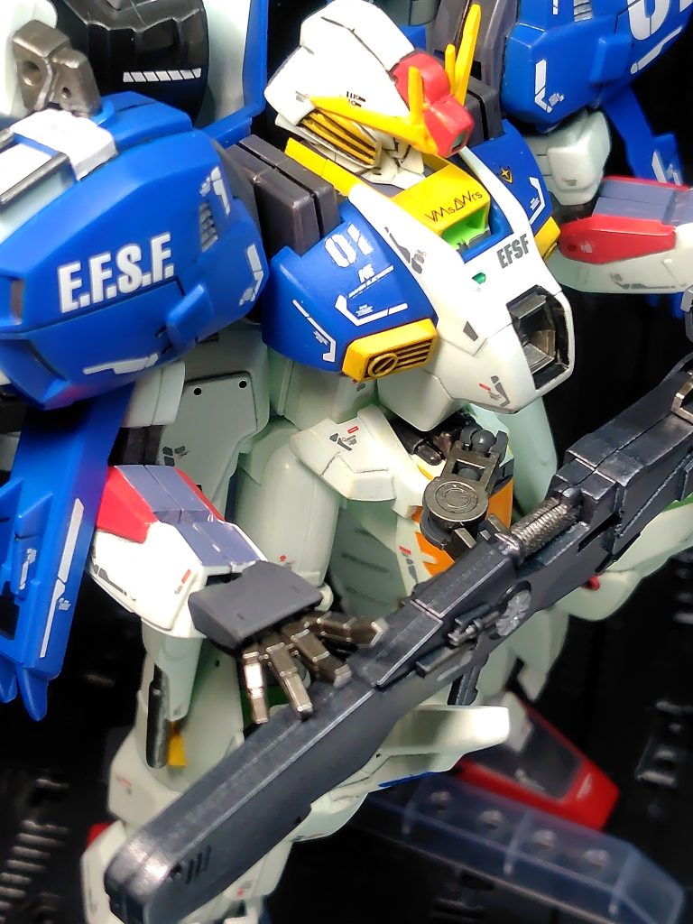 色の多い旧キットは大変です。ただ、今は隠蔽力の強いマーカーがたくさんあるので随分楽にはなりました。