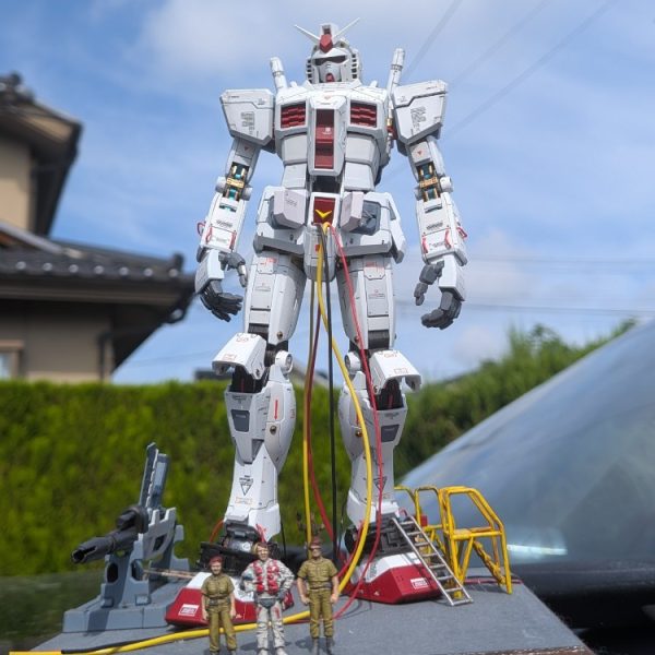 ガンダム　ロールアウトカラー