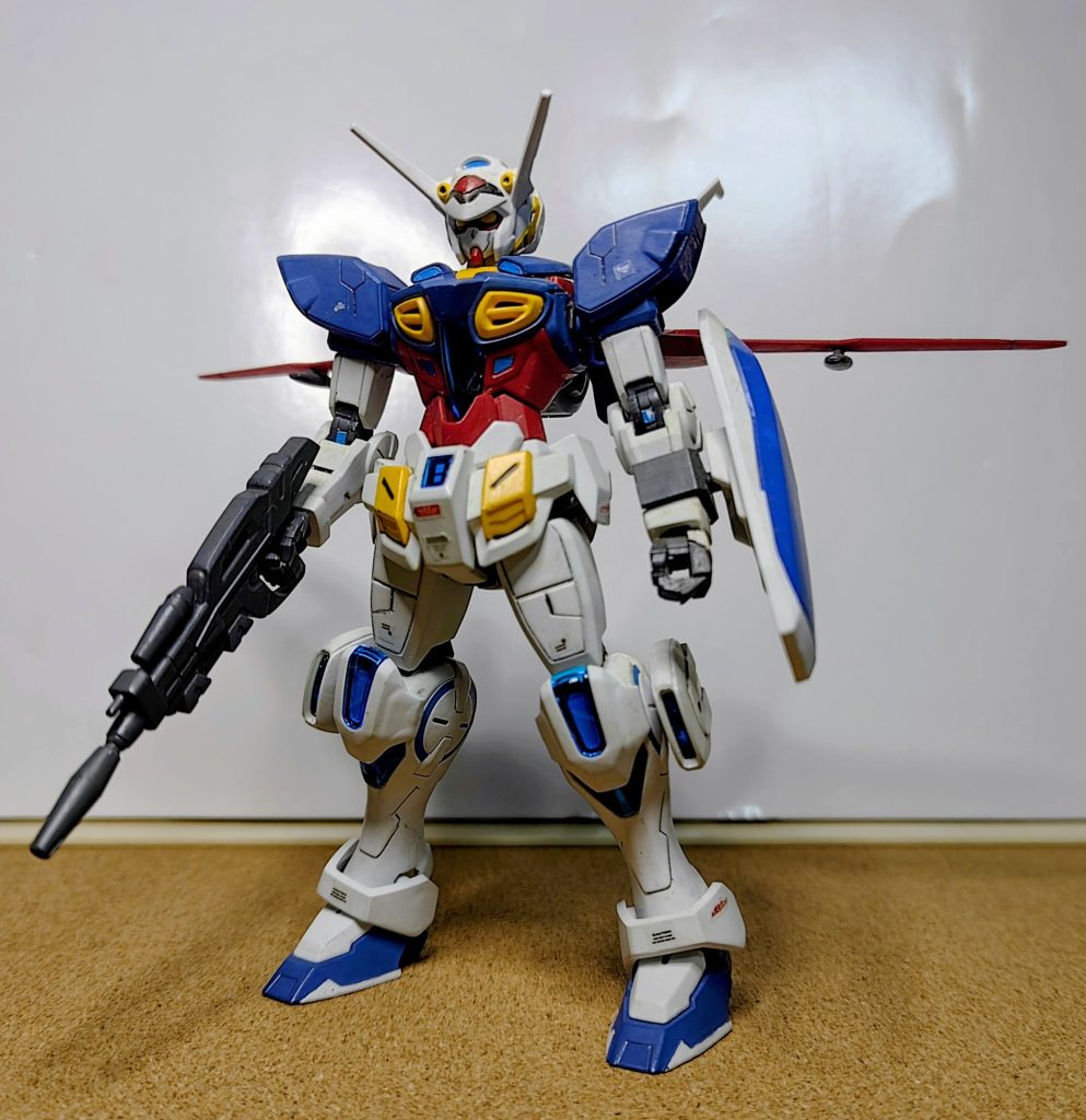 放送時に購入、製作したGセルフ。GQuuuuuuXが出てくるまでは、一番らしくないガンダムと思ってました。久々に眺めると、キチンとガンダムしてるなと感じます。トリコロールカラーの配置もまさにガンダムだし。