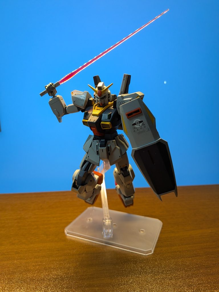 斬りかかるマークII！