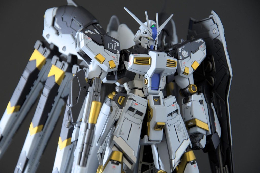 RG Hi-νガンダム–4枚目/制作者：Hase205