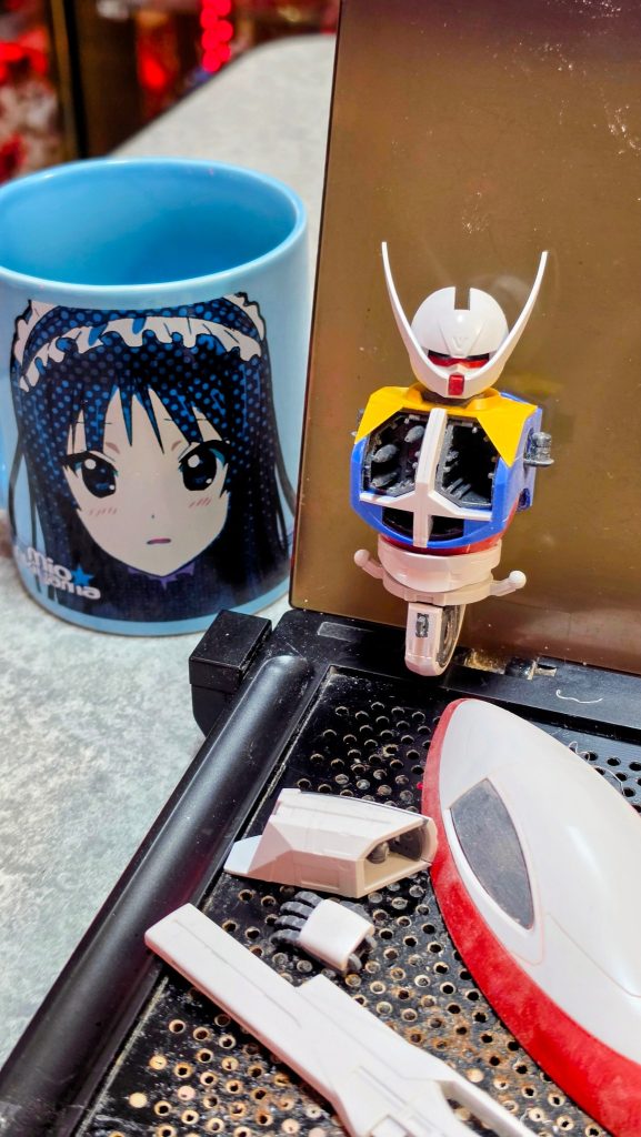 仮組中。