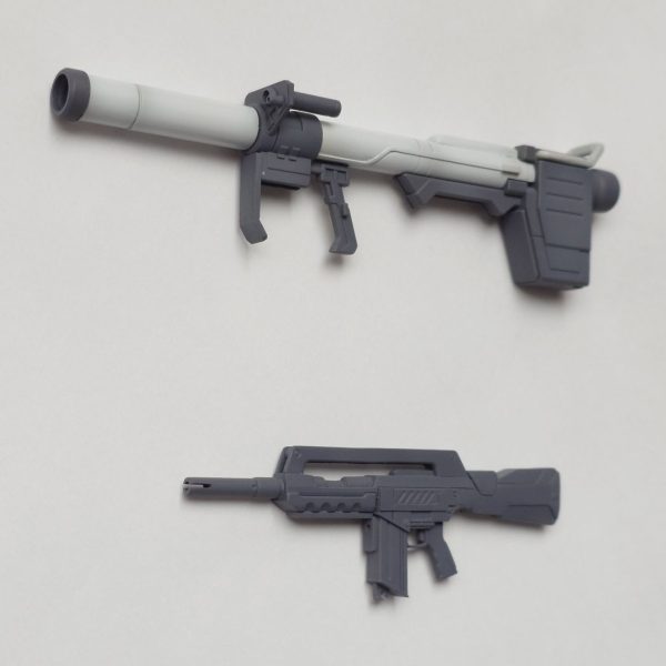 HGUC NT1とオリジンガンダムのミキシング中です。ガトリング、チョバムアーマー、ライフル、シールド作成中MG NT1のを参考にオリジンのバズーカをアレンジしてみました。ビームライフルは78-2より高性能なのにペラペラなので厚みを増してみました。8/19追記＞チョバムアーマーの肩形状を決めたので塗装まで進みました。あとは、シールドとビームライフル・・・（4枚目）