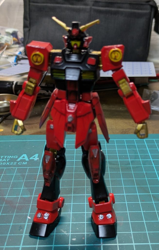 ちなみに武装を解いた状態がコチラ。足のミキシングが難しくふらつきが見られたのであまりポージング出来ないのが難点です(zaku-kao9)