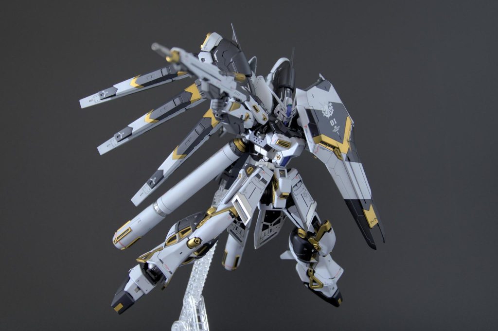 RG Hi-νガンダム–6枚目/制作者：Hase205