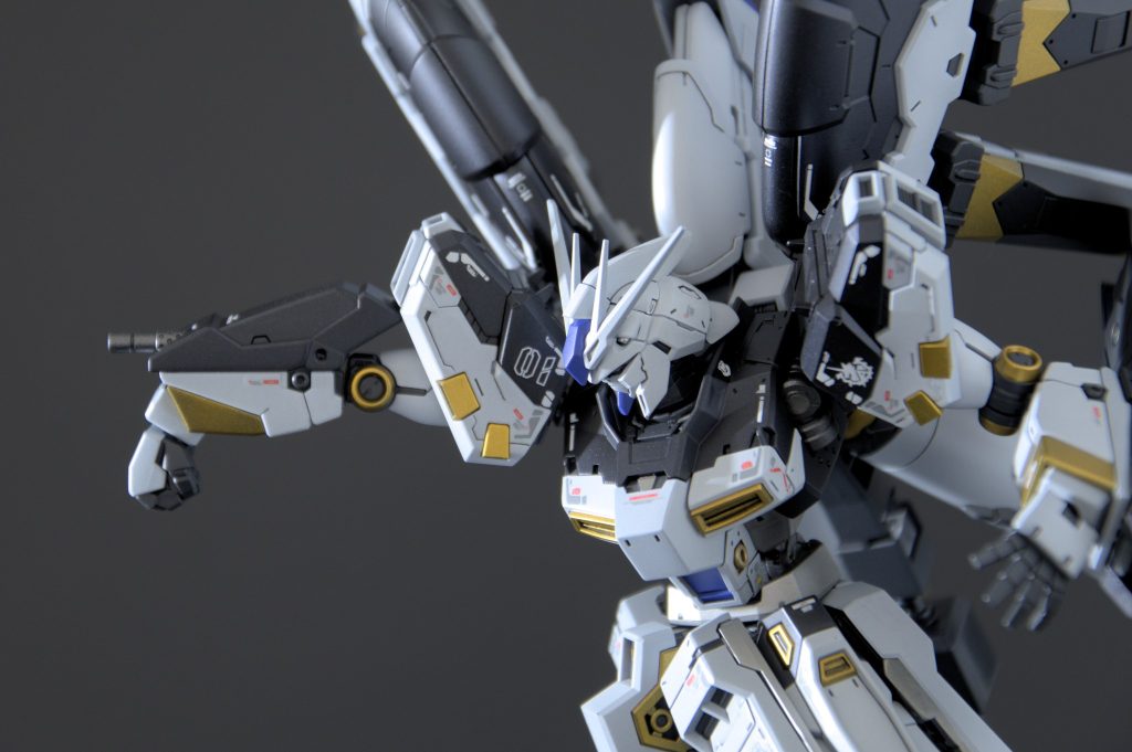 RG Hi-νガンダム–7枚目/制作者：Hase205