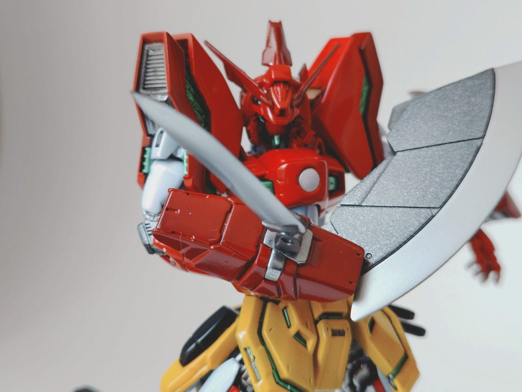 シャイニングレザー「貴様にも味合わせてやる！シャイニングの恐ろしさをな！！」アームカバーに追加装備。スマッシュブースターからの加速を利用した強襲用装備※コトブキヤ　ユナイトソードのナイフ部分を改造。
