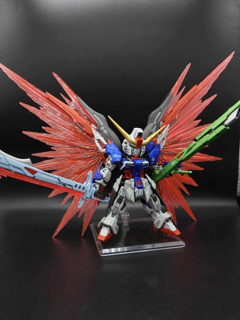 巨大なエフェクトパーツ。RG デスティニーの別売りエフェクトパーツよりもフィット感があって良いです。