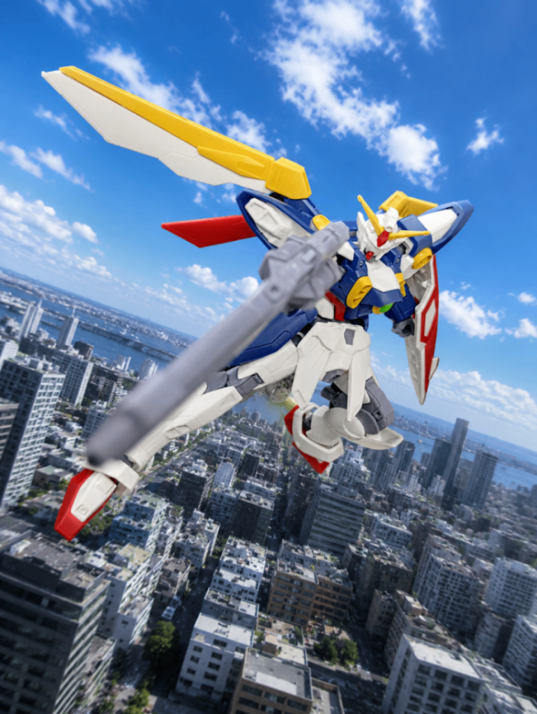 三つ目は、EGウイングガンダムです青空の下で飛行してるイメージです定価は1100円と、元々500円から始まったEGシリーズとしてはその時の2倍の価格になってますが、これでも十分値段以上のクオリティだとは感じられるキットだと思いますでも今は割とHGのウイングガンダムも入手しやすいので、自分が興味を引かれた方を選べばいいのではないでしょうか