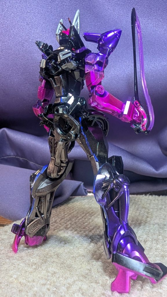 写真で上手く出ないんですけど、黒と内側のガンメタな色、胸部分のシルバーな色結構ドォーンな感じになってるんですが、写真で上手く出せません🥲