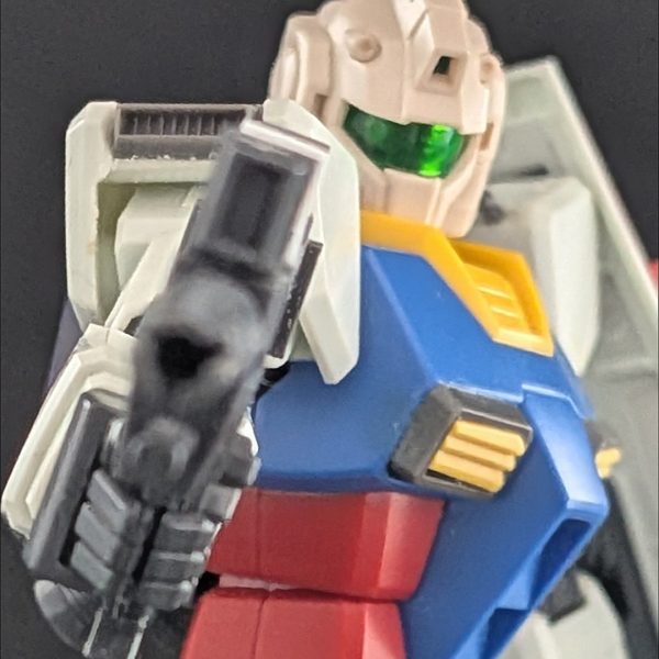 &nbsp;ジム改の製作続き&nbsp;肩のフックつけたり､リアアーマーにバーニア仕込んだ&nbsp;専用のビームガンも作製！「ノーサイドってか？レフェリーは…ここにはいねぇよ！」（4枚目）