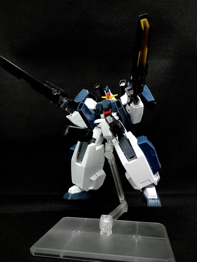 セラヴィーガンダム、ソレスタルビーイングの火力担当っていうポジションの頼れる存在ですよね追加装備でヴァーチェの時のようにGNフィールドを使えるようにパワーアップされたのは良い改修ですね