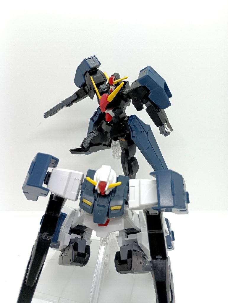 HGセラフィムガンダムと組み合わせて撮ってみましたセラフィムガンダムに追加武装を取り付けられるのは良いですね
