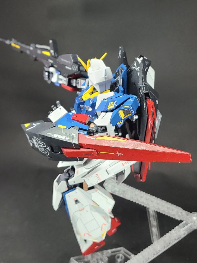 ライフルバックショット。黒はつや消し。フレーム色はつや有なんだけども正直わかんないですね。