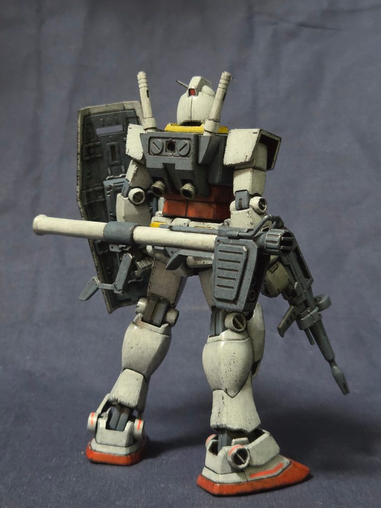 旧HGUC ガンダム–3枚目/制作者：Roto