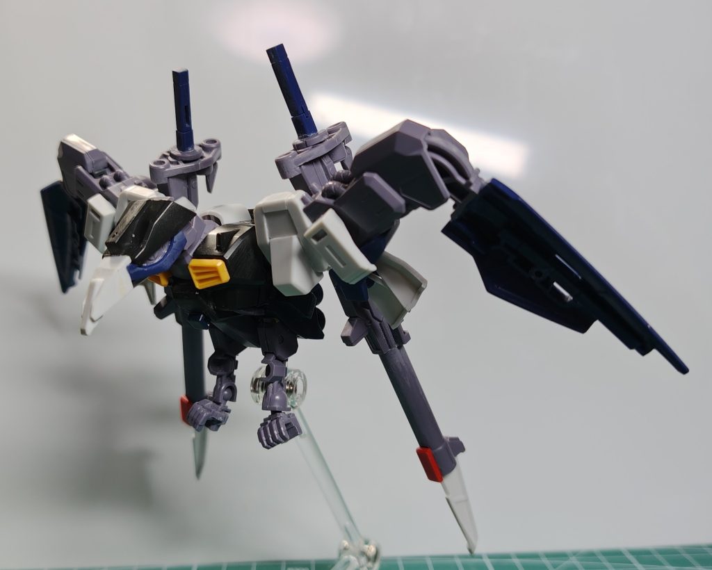 鳥はこんな感じエゥーゴとティターンズのを使ってます