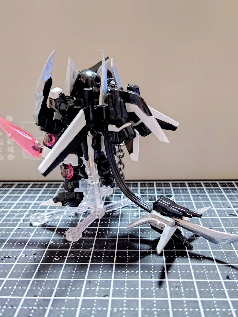 バックパックのスティングレイユニットとドッキングすることで飛行可能に⊂⁠(⁠・⁠▽⁠・⁠⊂⁠)