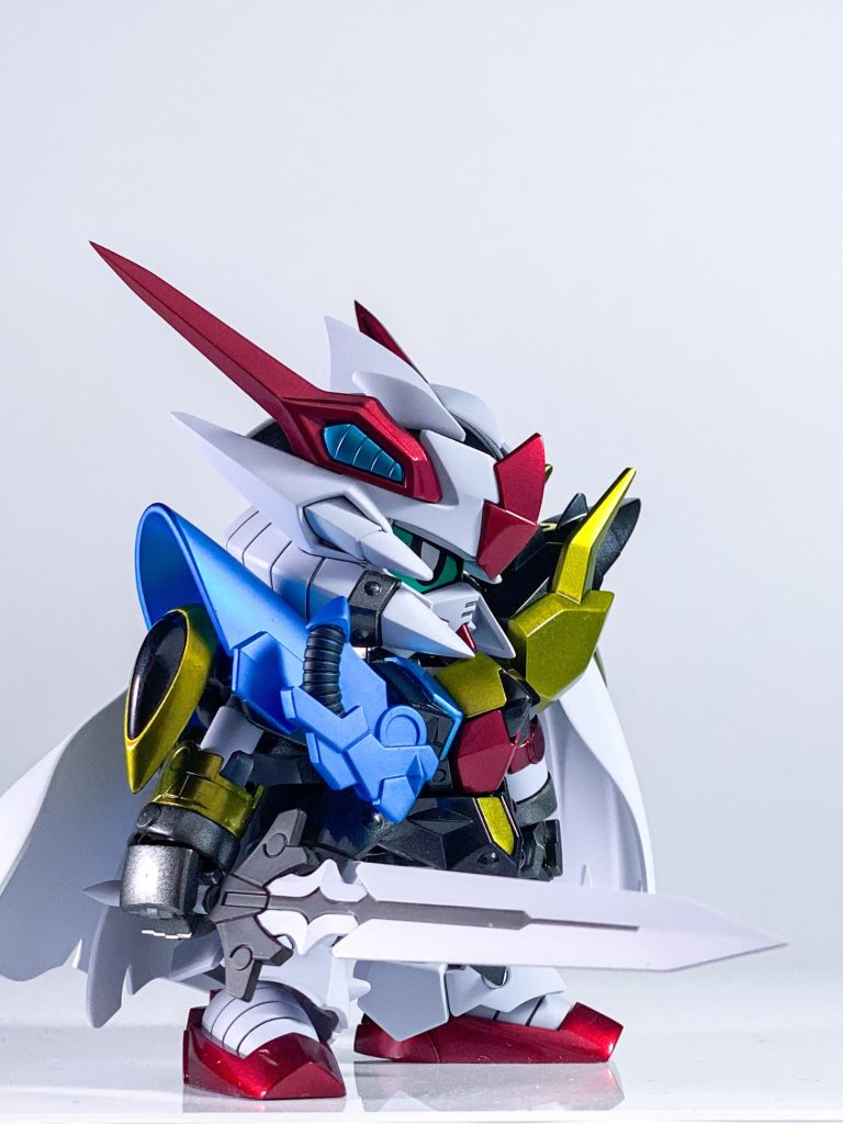 白と青部と武器は艶消しにしました。それ以外は光沢コートです。