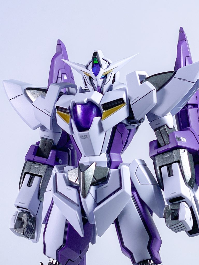 いや〜、カッケェです！リボーンズガンダムはあまり刺さらなかったんですが、アイズガンダムはカラーリングなのか、めちゃめちゃ好きなんです。