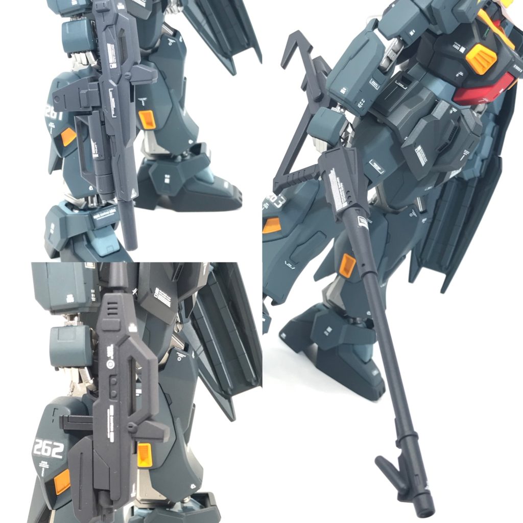 武装についての解説。1号機はマークⅡビームライフル＋グレネードを装備（左上）、2号機はヘイズルのビームライフルを装備（左下）、3号機はスナイパーという事でフェダーインライフルを装備（右側）してみました。