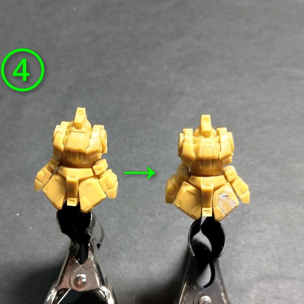 アーティファクトリックディアス上半身加工です。実は今回のが結構重要なポイントでして🙏私的な見解ですが、仮組の段階で頭部に違和感がありまして💦そこで過去のドム的な頭部を埋めて後退させるのをやってみます😊①の画像で赤の矢印の元キットの首部分を切り取り位置を下げて無くなった内部をプラ板で補強します。②の画像で白色の矢印部に接続用のアルミ線を取付け、青の矢印部分に1ミリプラ板で延長します。③の画像で首をアルミ線で接続して可動化します。④で元キットとの頭部高の確認！この状態ではさほど変わった感じが足りませんが、この後の加工でかなり印象が変わります🤣（4枚目）