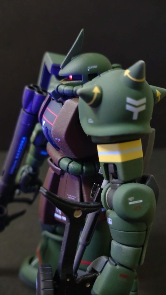 HG シャア専用ザク【筆塗り全塗装】
