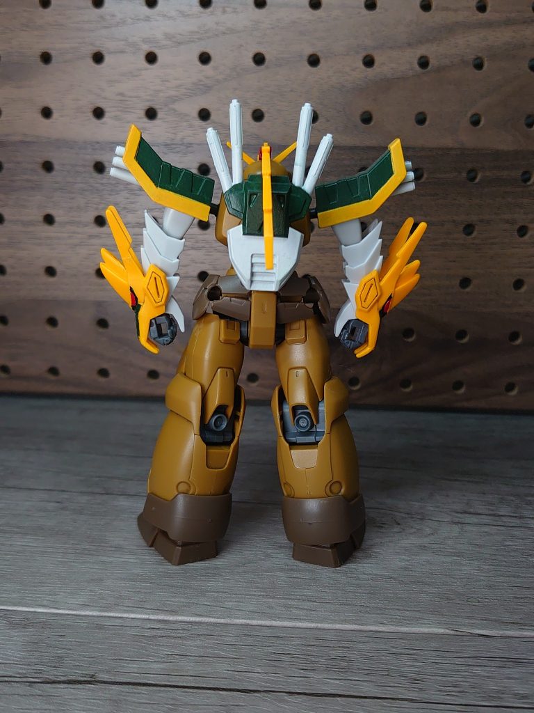 コアランダーはコクピットを外して、背部の二つ穴に差し込めるように加工。肩関節はデスアーミーが球型、旧ドラゴンが棒型なので接続棒を作ったのですが、もろくてポーズが取りにくくなってしまいました。デスアーミー部分には加工を施していないため、ノーマルアーミーに戻せます。
