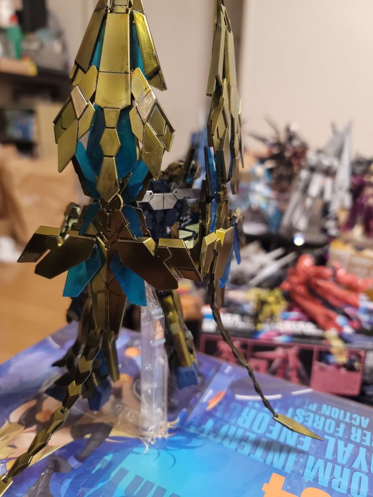 HG フェネクス　ゴールドコーティング風–3枚目/制作者：nabewobilly