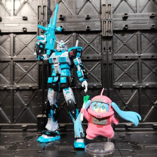 RGガンダム（ミクコラボ）＋グラスフェザー装備