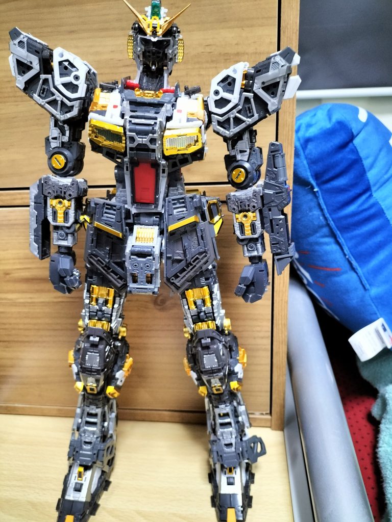 ニューガンダム–3枚目/制作者：F90