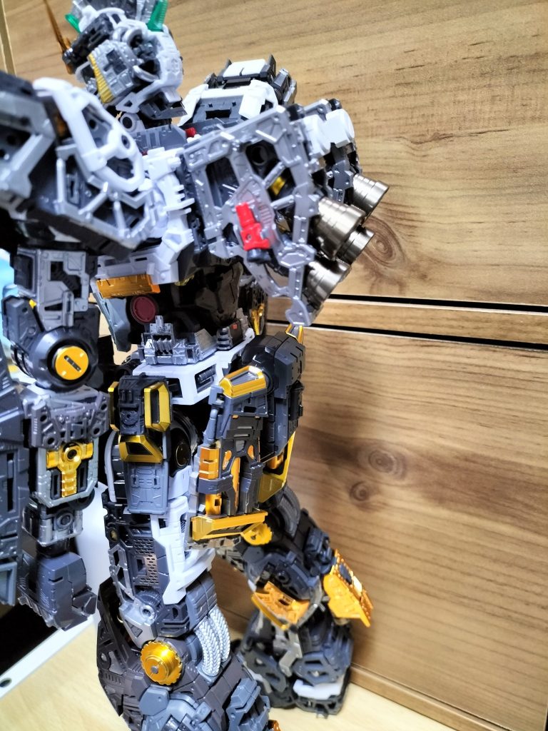 ニューガンダム–4枚目/制作者：F90