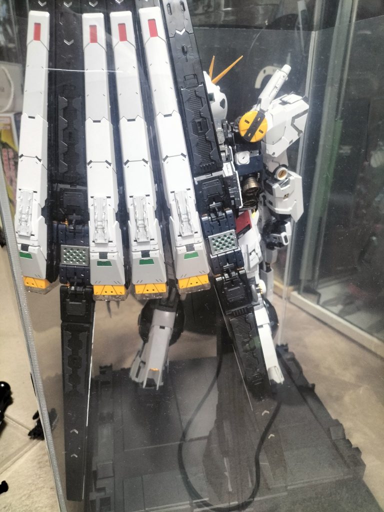 ニューガンダム–4枚目/制作者：F90