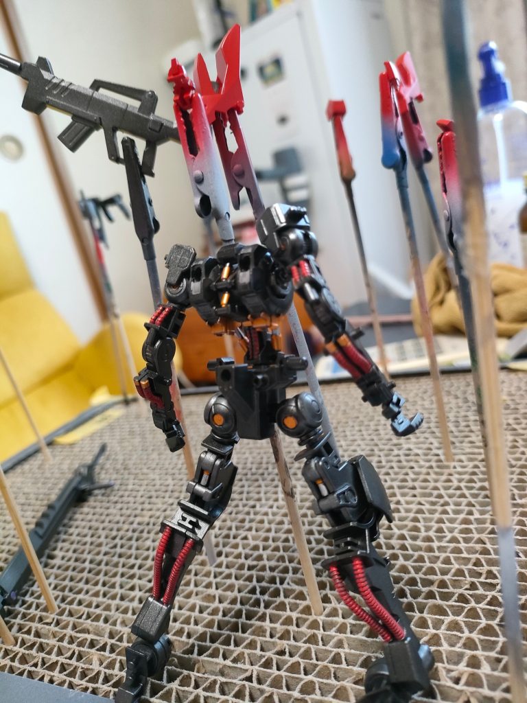 フレーム見てやって。フレームだけツヤ有りにすれば良かったかな。