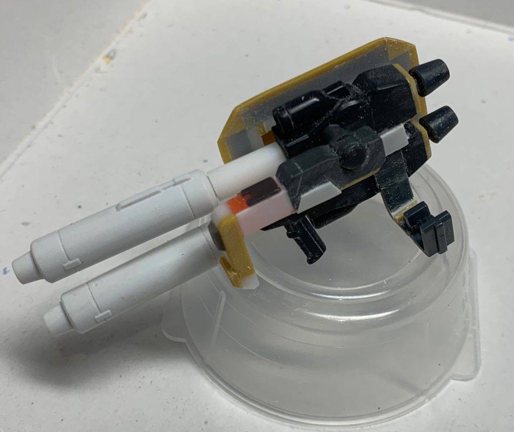 フルアーマーガンダムといったら、やっぱり2連ビーム砲でしょっ！ということで、プラ板、ジャンクパーツを使用してそれなりの見た目になるように自作しました！