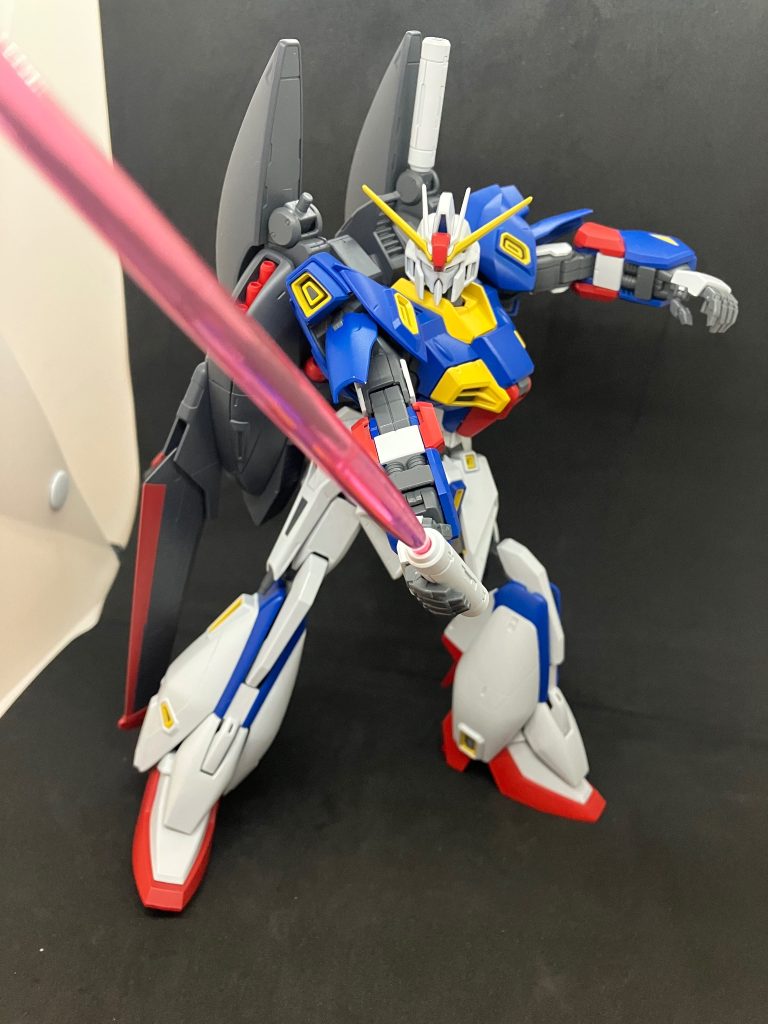 サーベルは黄色の物が付いてますがピンクの物を使用しています。