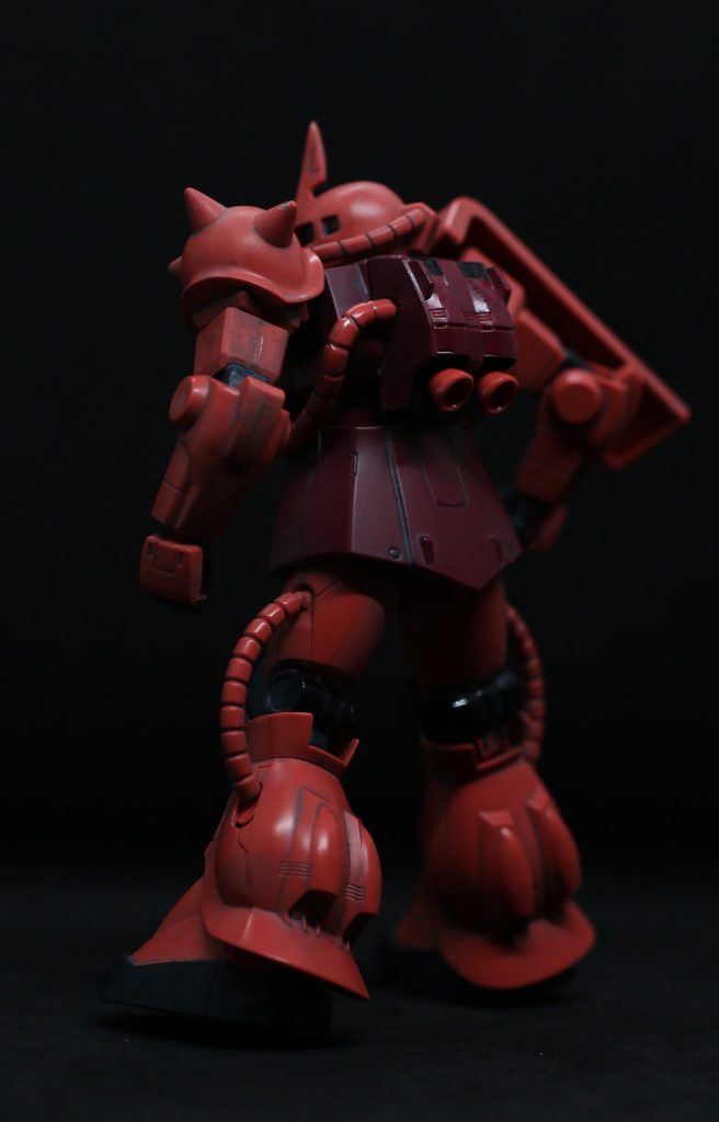 個人的にFGは旧キットに近い感じがあり、前々から作ってみたいと思っていました。基本成型色で部分塗装となっていたので、基本塗らずにウェザリングです。スス汚れがお気に入りです。