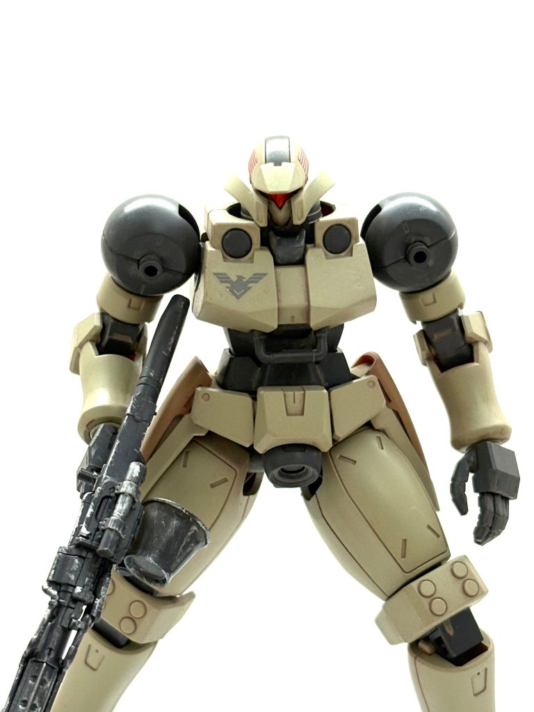 レオスは少し睨みを効かせた顔がカッコいいです