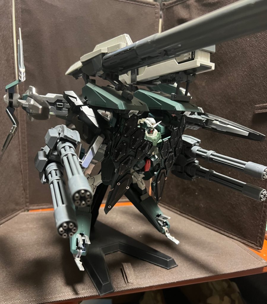 設定としては、デュナメスにTGNドライブを増設し、GNアームズを基本運用する前提で、アームズは火力の増強、デュナメスは防御力アップをイメージして作成しましたm(_ _)m