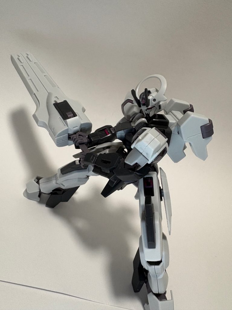 鈍、鈍、鈍、鈍器ー、鈍器ーですよー。て、わけでガーディアン・シースです。どうせならこの大剣モードの写真もじっくり撮りたいですよね。(zaku-kao8)