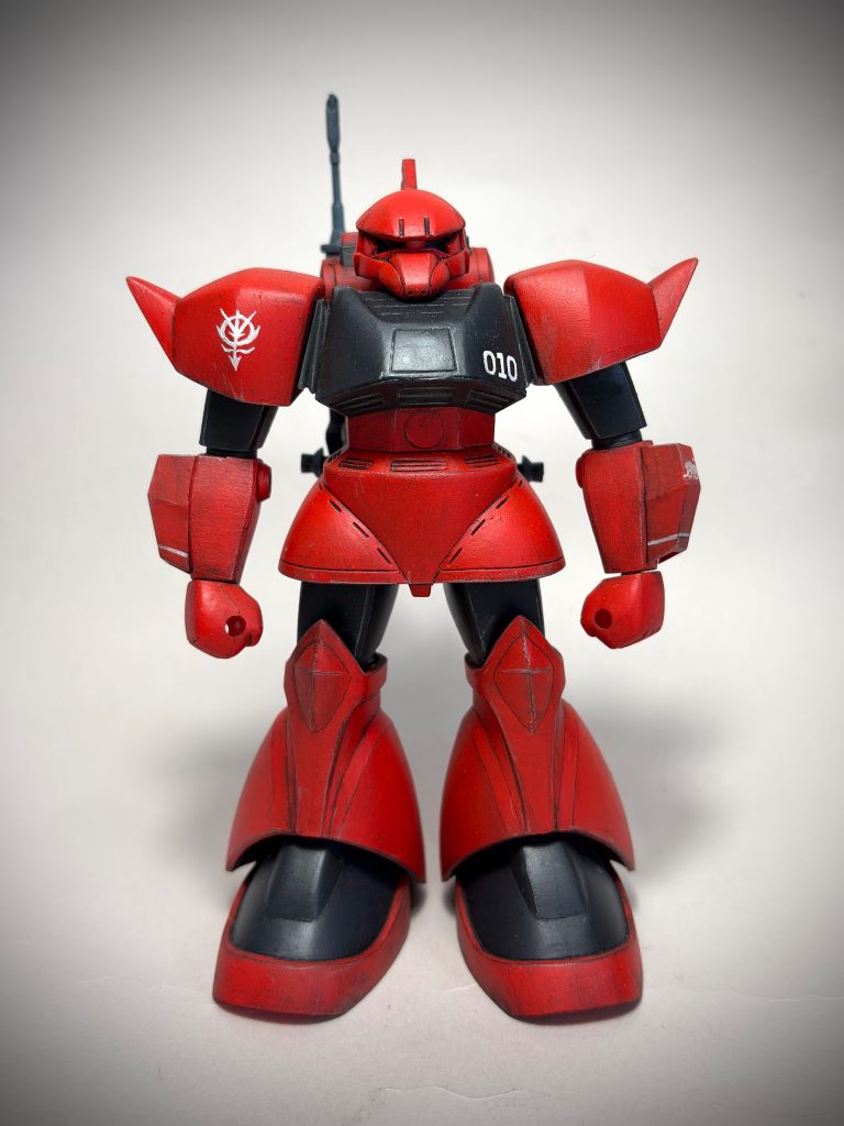 箱絵はツノがなかったので、そちらを参考にしています。ベースカラーは明るめのパーマネントスカーレットです。