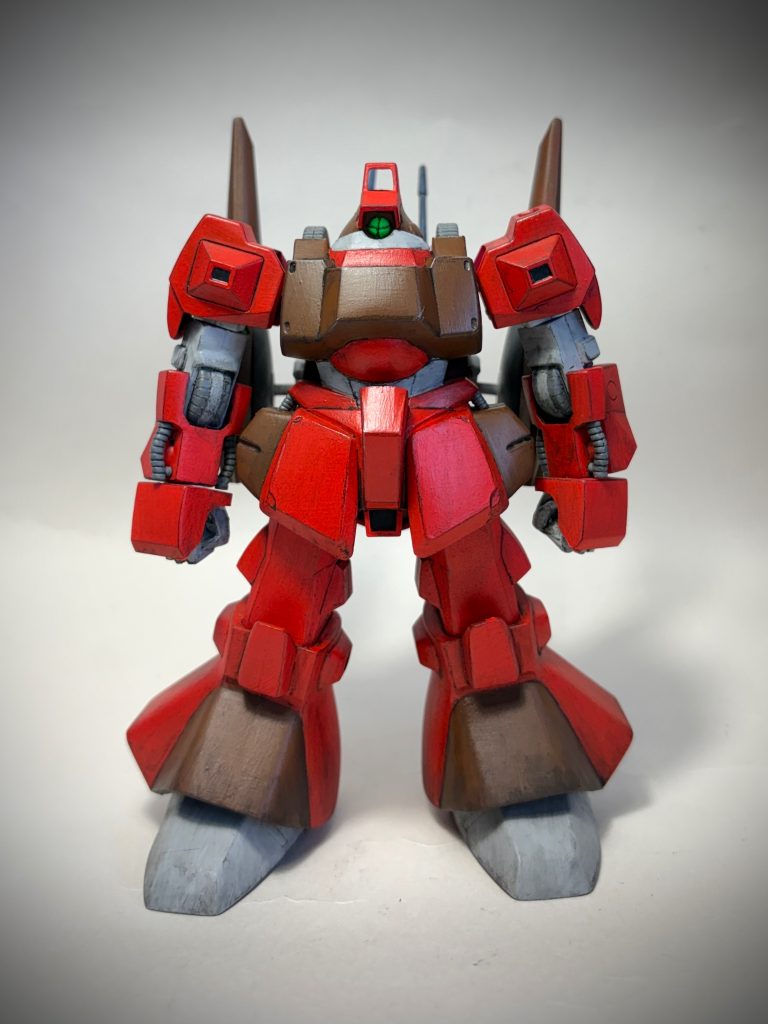 第一話黒いガンダムから思いっきり鷲掴みされた武骨な機体です。友人に中古を購入いただいてウキウキして箱開けたところ、説明書が入っておらず難儀しました。ネットでホビーサーチの存在を教えていただき、安心して作成することができました。