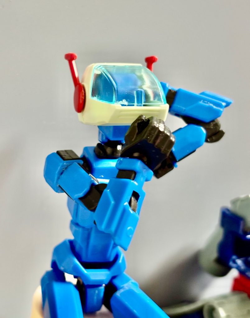 閲覧ありがとうございます。😌皆大好き BB戦士ガンタンク&nbsp;セリア戦闘フィギュアを 着ぐるみ風に😂コミケにいそうなコスプレーヤー風にアレンジしました。