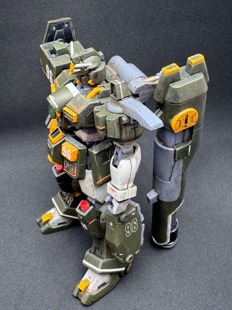 GT-9600 ガンダムレオパルド