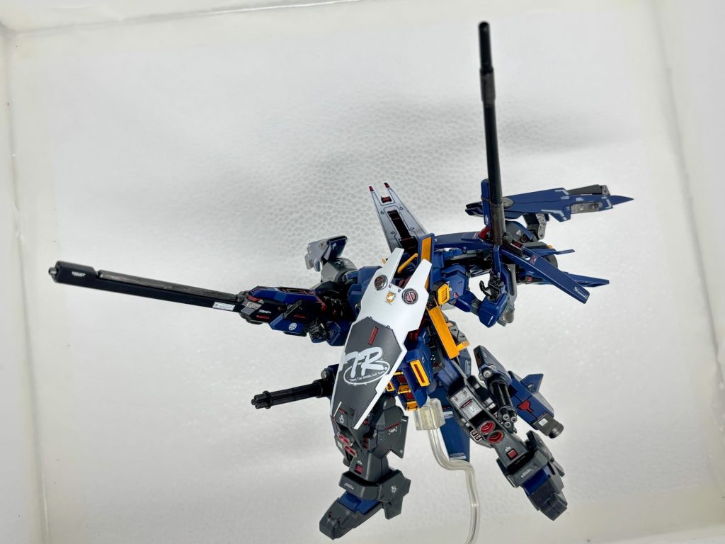 汚し前　武器構え。