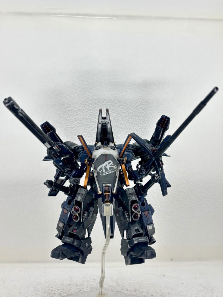 全武装展開。