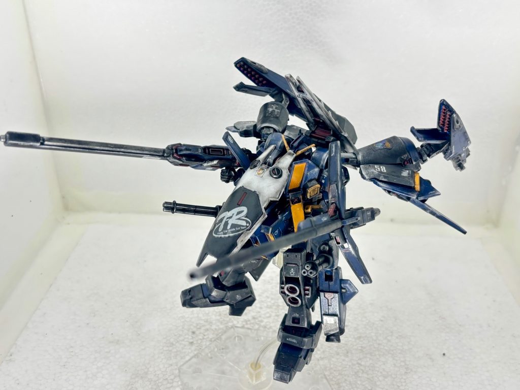 全武装展開。
